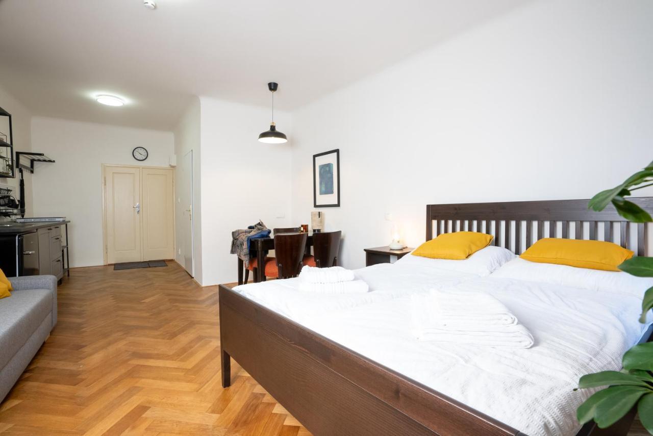 Ostello White Wolf House &