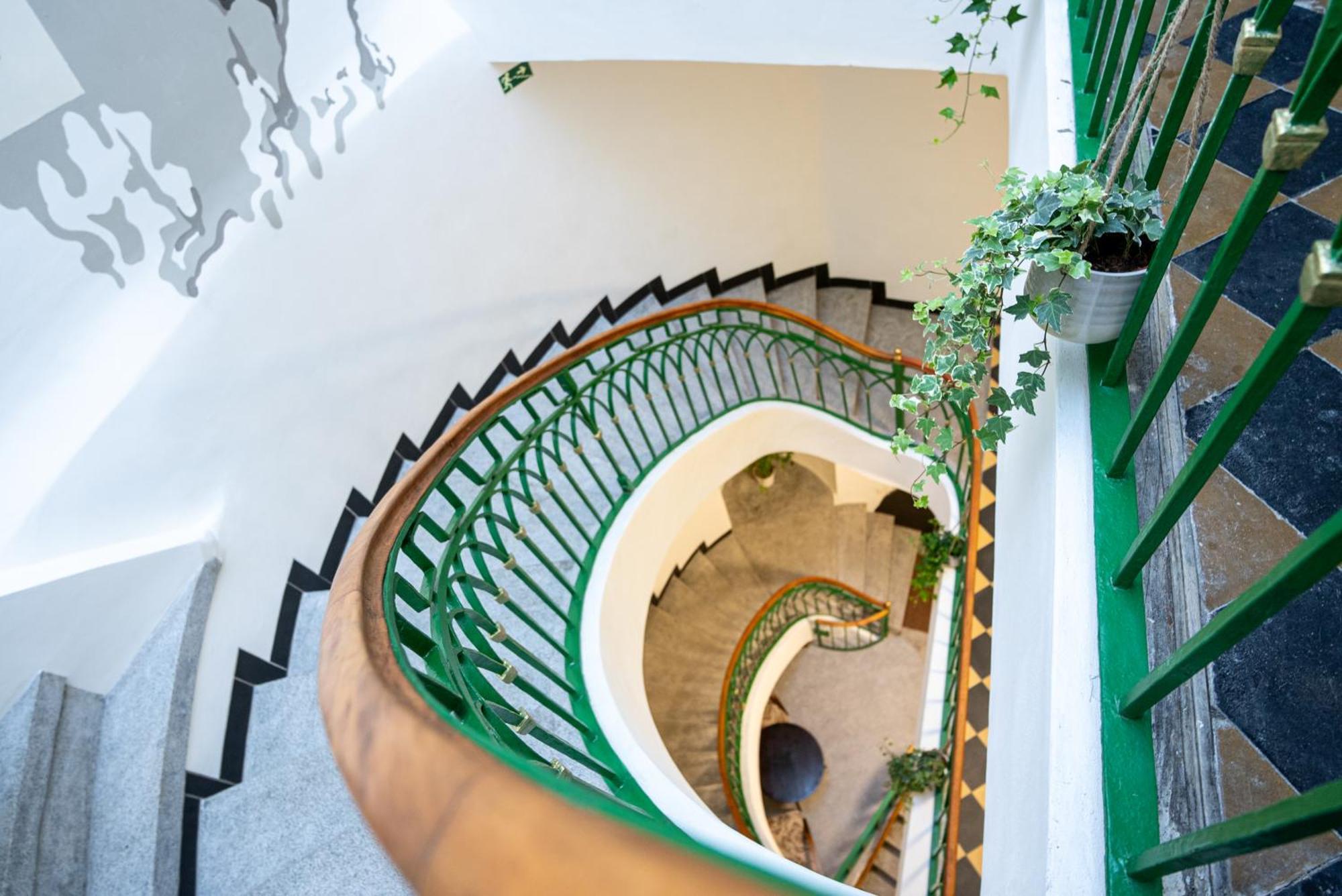 White Wolf House & Praga
